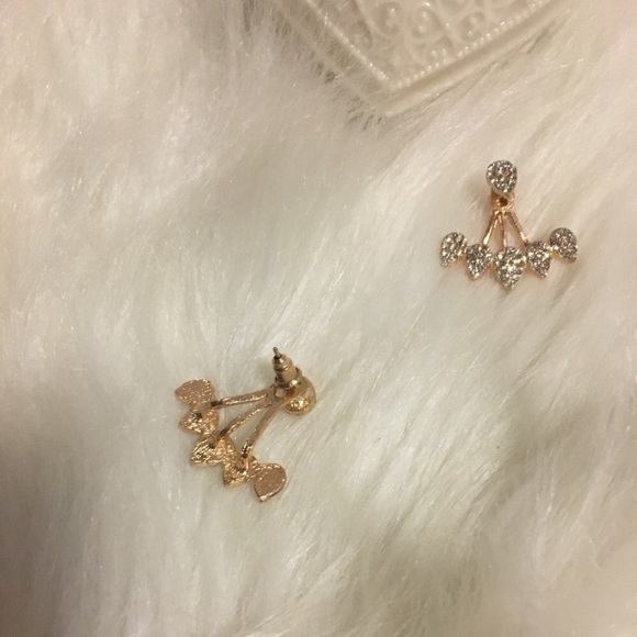 Beautiful flower drop earrings - Picture 5 of 5